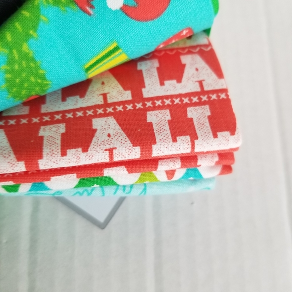 New Set 2 Create It Bundles 10 Pc Each Fabric Christmas Holiday 18" x 21" Cotton - Picture 8 of 10